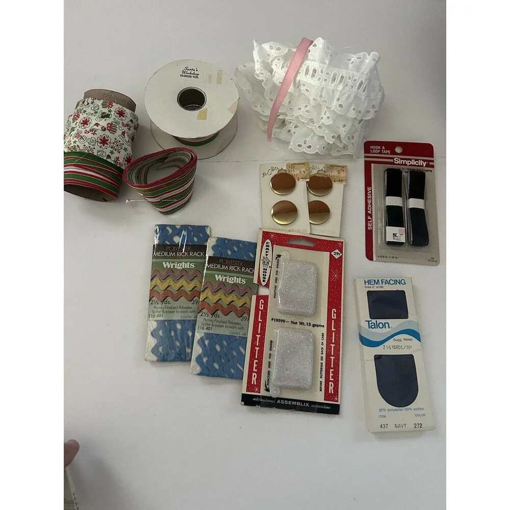 Mixed Lot of Vintage Sewing & Craft Supplies - Trimmings, Fasteners, Glitter